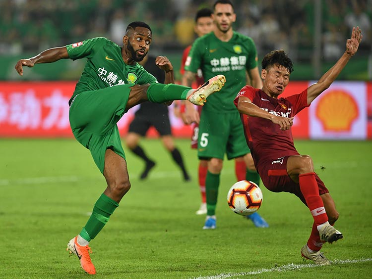 九游娱乐-羽毛球赛场再起风云：岭南风暴队爆冷岭东烈马队，新援首秀制胜赛场纪律更严谨的简单介绍