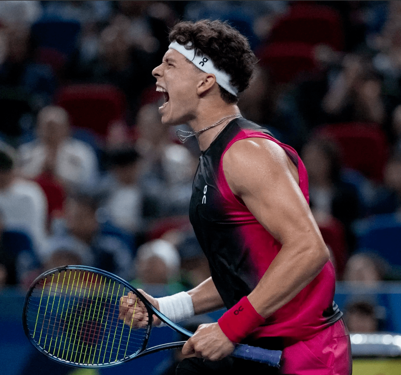 费德勒意外战胜美国队,表现优异引爆全场!赢得满堂喝彩 费德勒意外战胜美国队,表现优异引爆全场!赢得满堂喝彩