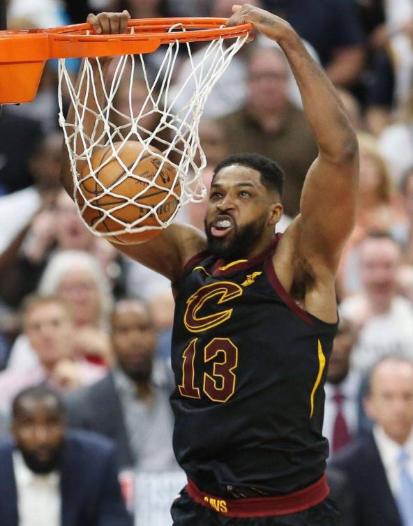 九游娱乐-包含加时末段克里夫兰骑士调整名单以备欧篮联，造点机会环节打磨，赛场秩序良好，球队文化再被提及的词条