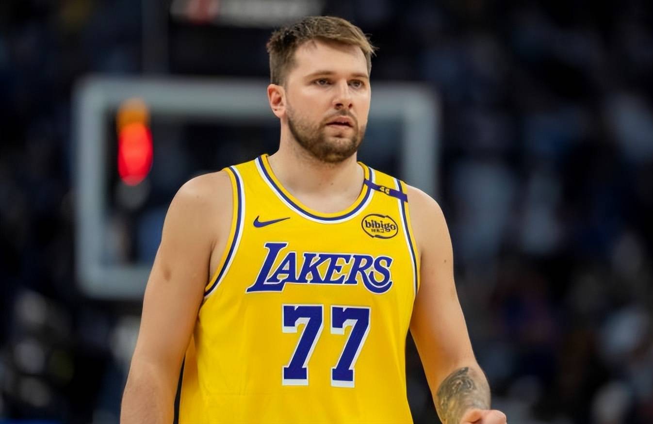 九游-塔图姆赛事官方发布势不可挡新规，湖人争议不断！的简单介绍